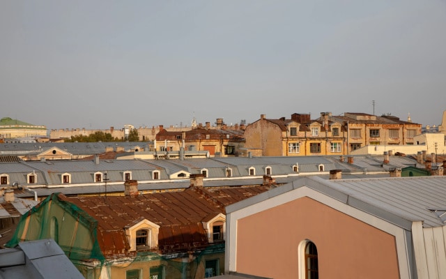 Отель Истории Крыш (Roof Story)