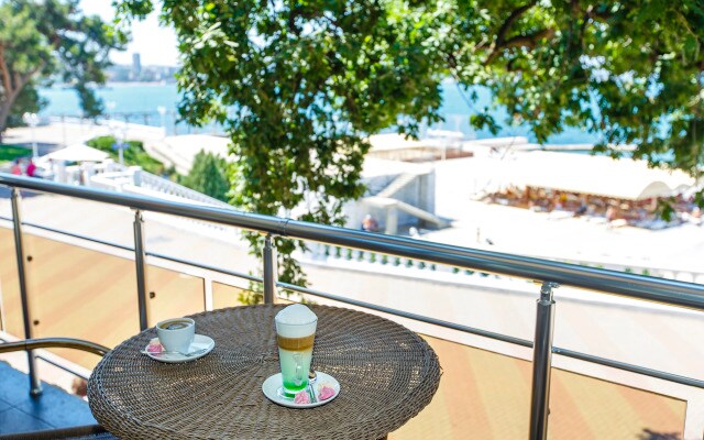 Bravissimo Hotel