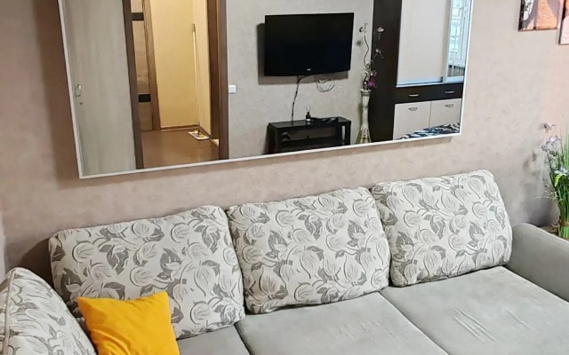 Квартира на Александра Усольцева 26