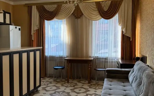 Апартаменты в Центре 1