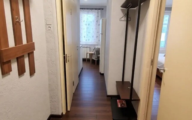 Квартира Уютная в цeнтpе Сертолoво