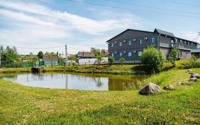 Отель Петровский берег