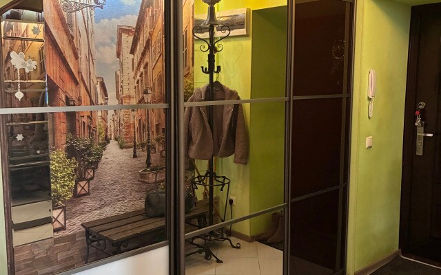 Квартира Уютная двухкомнатная на левом берегу реки Великой