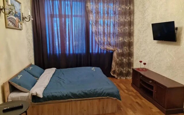 Квартира уютная рядом с Петергофскими фонтанами