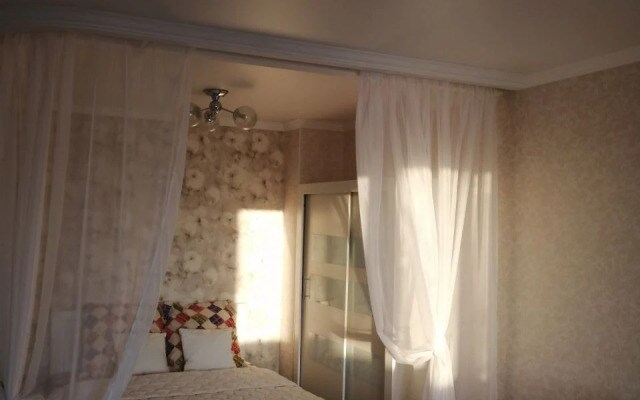 Квартира Cozy and bright apartment