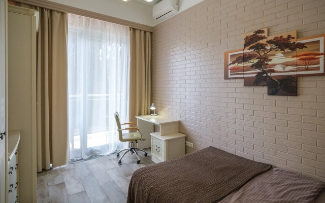 Апартаменты 4к улучшенные, 130м. Первая линия. 200м до моря