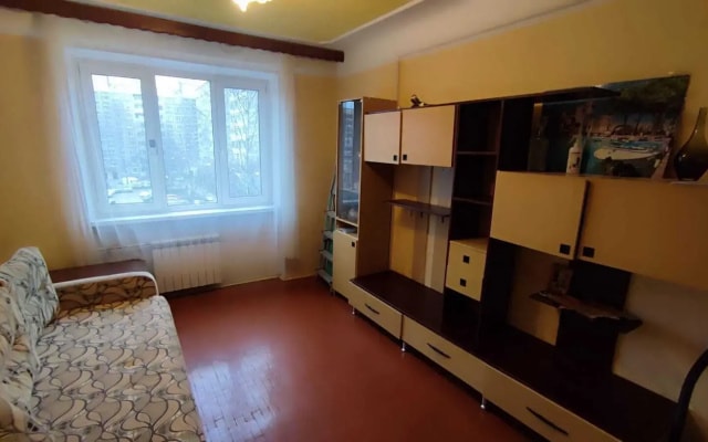 Квартира на проспекте Художников 7к2