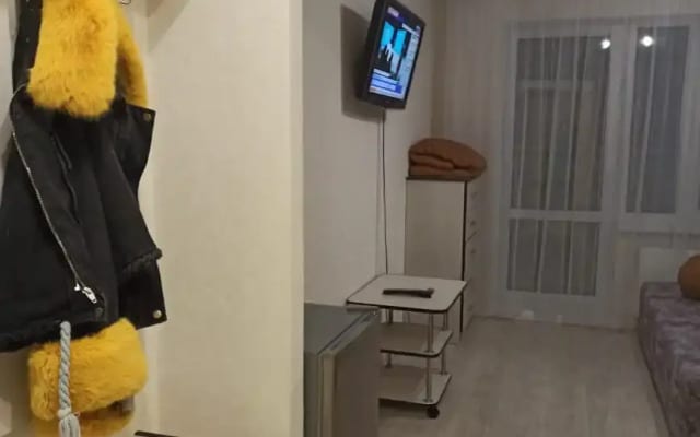 Апартаменты студия на В. Полякова 15