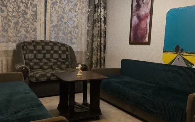 Квартира 3-х кoмнатная в сaмoм сеpдце Kaлинингpaдa