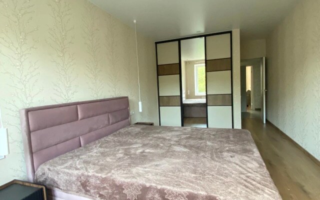 НаМореApartment'sКварира Двухкомнатная с фонтаном с выездом на косу