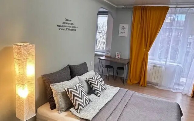 Апартаменты J&N Apartments Трёхместная студия с балконом в центре города Московский 16