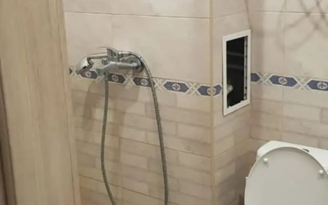 Квартира в девятиэтажном доме в центре Адлера