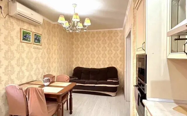 Квартира на Александра Покрышкина 2/2 325