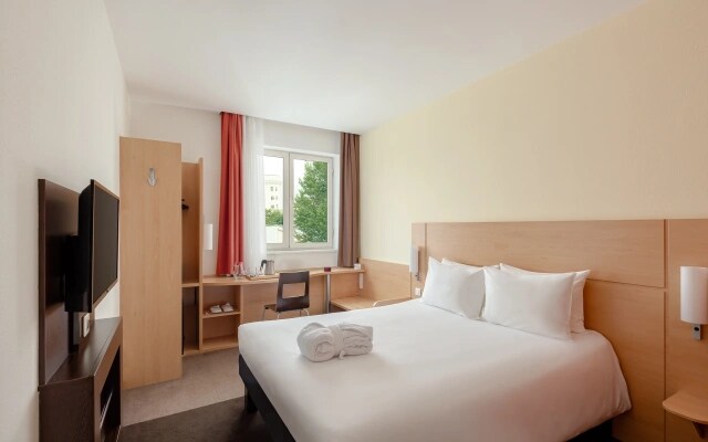 Отель ibis Москва Центр Бахрушина
