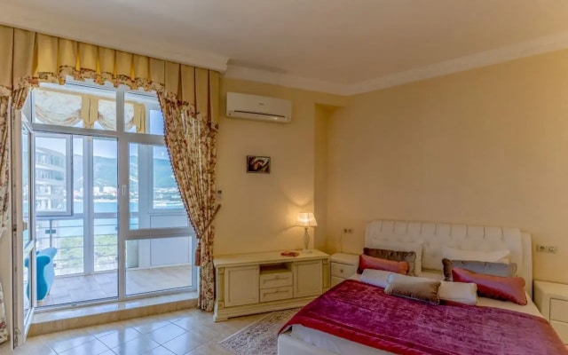 Квартира на Красногвардейской Улице 38АлитА