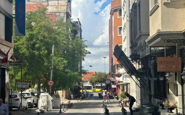 Отель The Best City Kadikoy