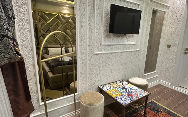 Отель TH Old City Hotel