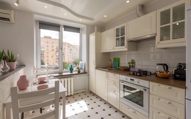 Апартаменты Enjoy Smolenskaia in central area