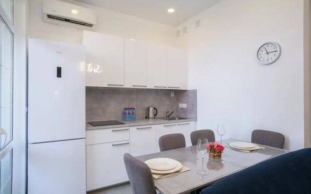 Апартаменты RED APARTMENTS Арт Лайт Дойл