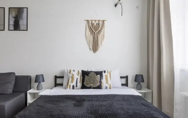 Апартаменты Черная лилия Studio ApartaMIA