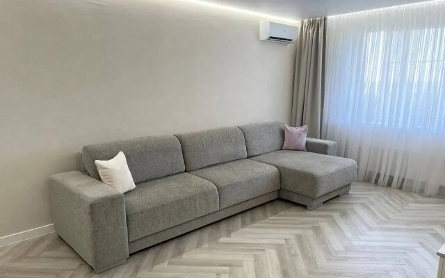 Квартира современная двушка сети PanApartments в городе Иваново
