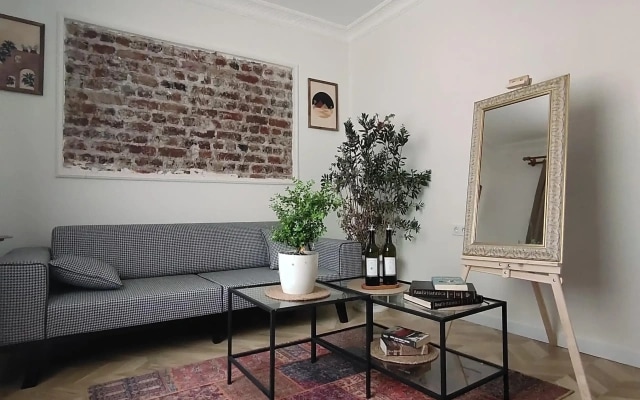 Apartments 2BR balcony house near Hilton bosphorus hotel