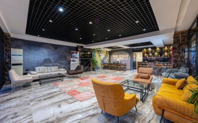 The Great Airport Hotel