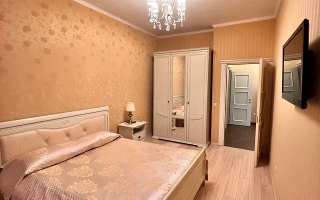 Квартира Мерцание камина и пузырьки джакузи
