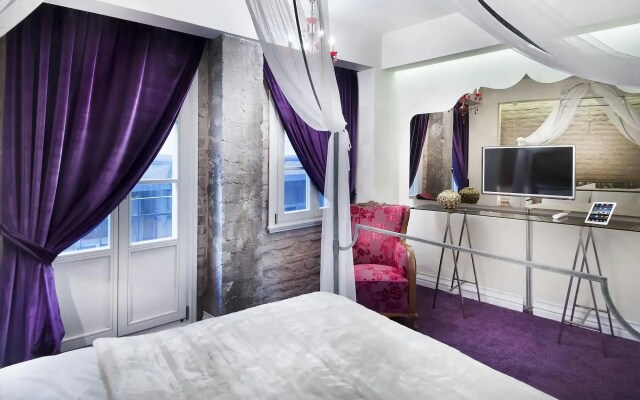 Nuru Ziya Residence