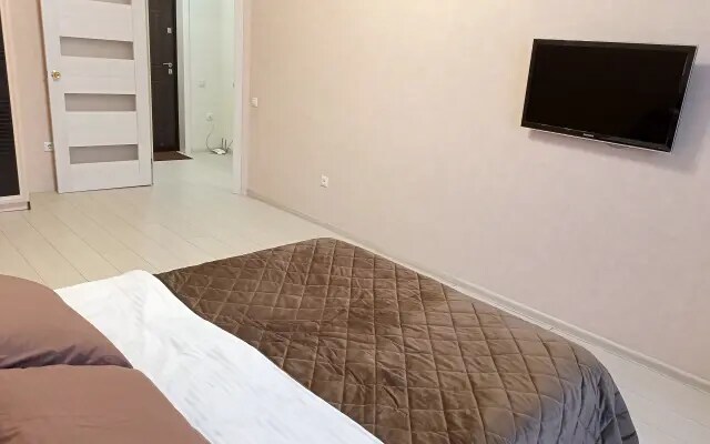 Квартира Кирова 120А оранжевая квартира