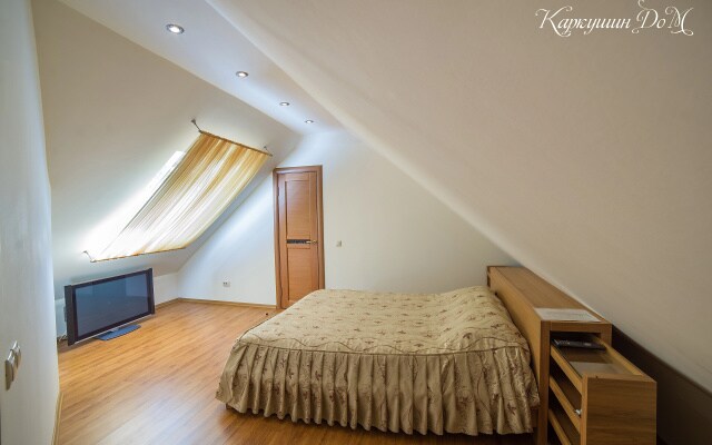 Отель Каркушин Дом
