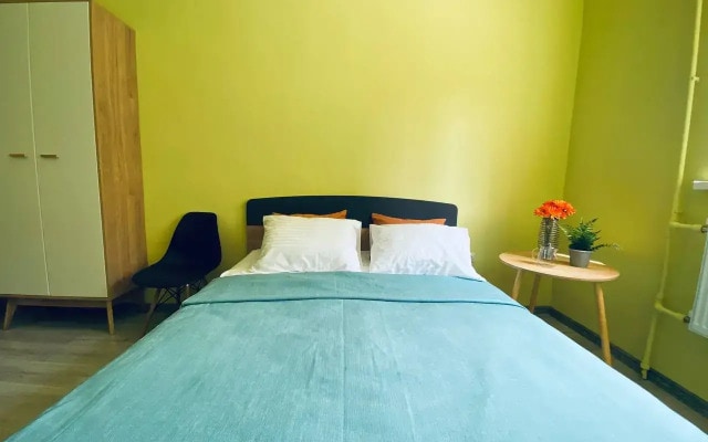 Апартаменты Room-Room Хользунова 40