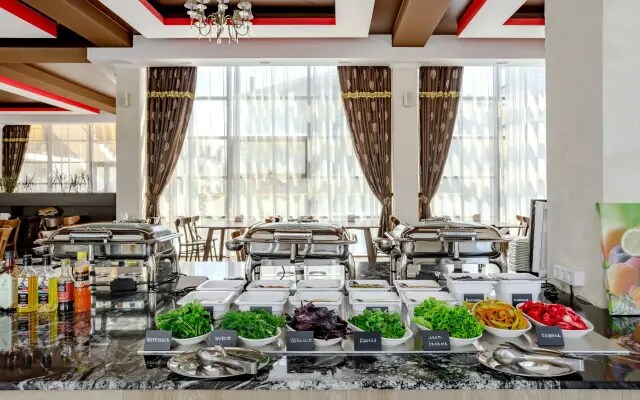 Отель Pontos Family Resort Hotel All Inclusive