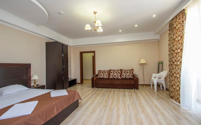 Отель LUXURY HOUSE