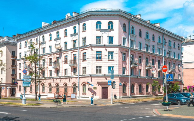 Новые апартаменты в центре на площади Победы