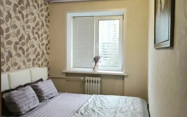 Квартира двухкoмнaтнaя в тиxoм цeнтре