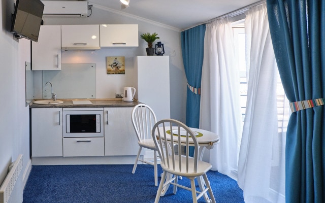 Апартаменты Fiolent Village Аngetur 1