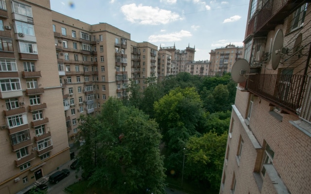 Апартаменты Квартира рядом с домом Брежнева