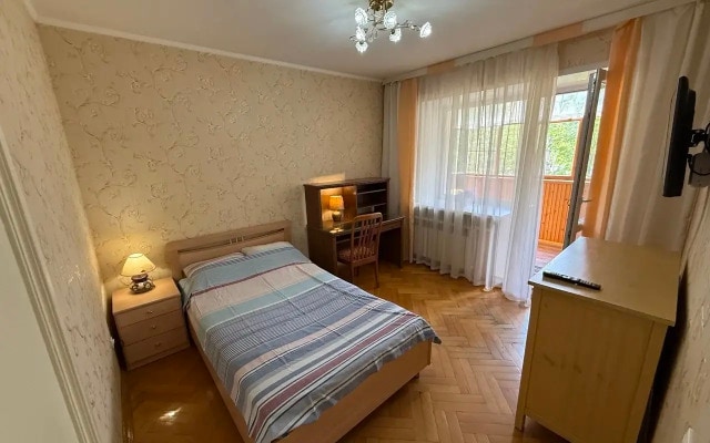 Квартира Трехкомнатная с балконом