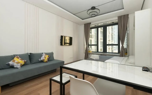 Апартаменты #2 Black studio for 2+2 by Lo Apartments