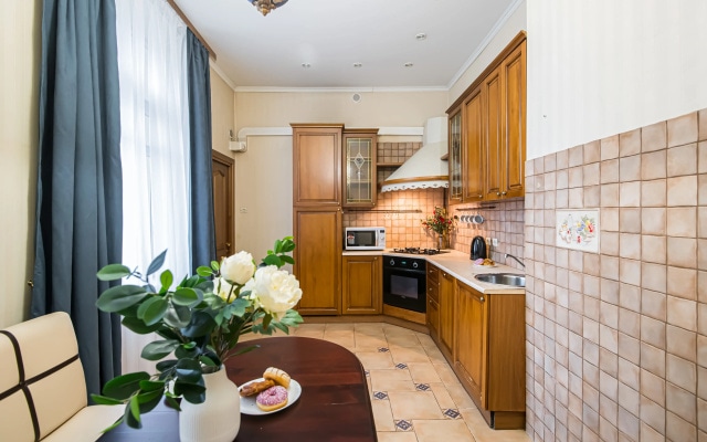 Квартира GM Apartments Просторная Трехкомнатная на Арбате