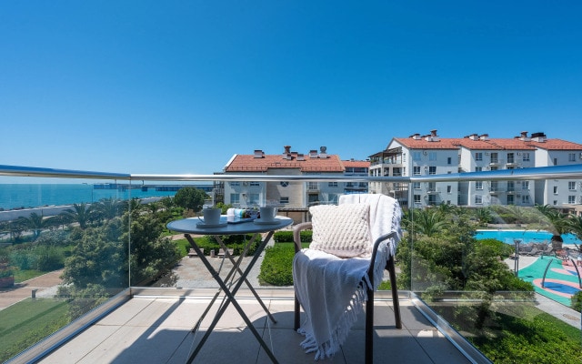 Апартаменты Red Apartments Морской Квартал Посейдон