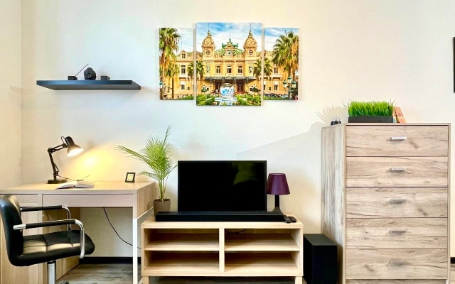Апартаменты Apartment on Ordzhonikidze 59k2