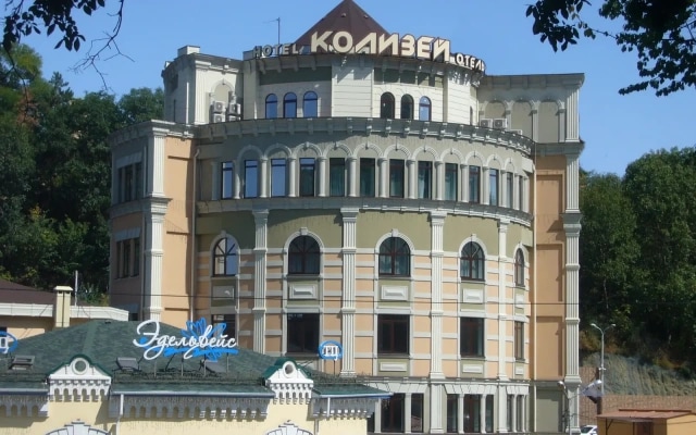 Отель Колизей на Вокзальной