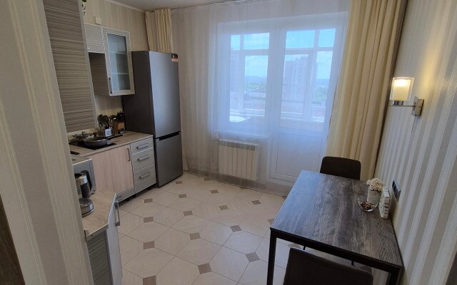 Апартаменты Чайка House на Родионова 165к12