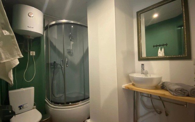 Апартаменты Серебрянический 2