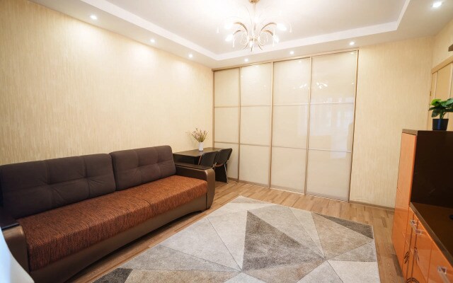 Квартира Inndays Apartments на Староникитская 105б (2)