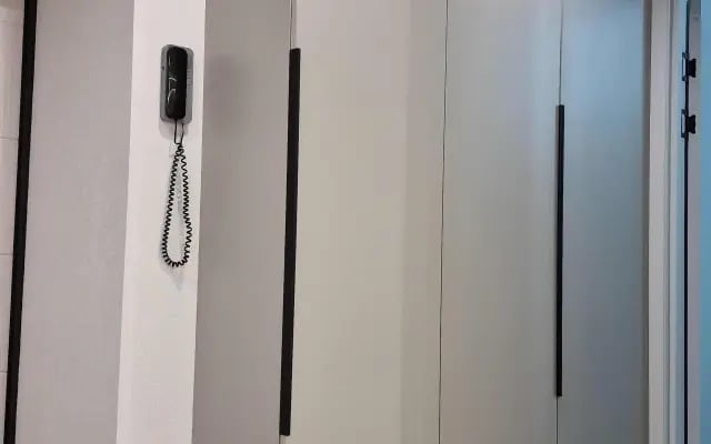 Апартаменты в Центре с Гостинной и 2 Спальнями