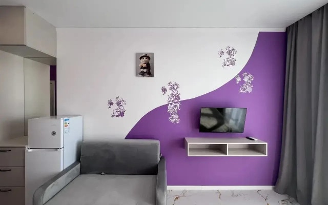 Апартаменты Студия Violet с балконом и бассейном