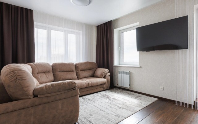 3kh Komnatnye Ippodromskaya Apartments